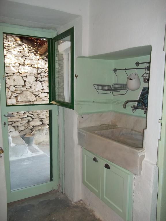 Hidesign Athens Traditional Stone House In Kea's Port *